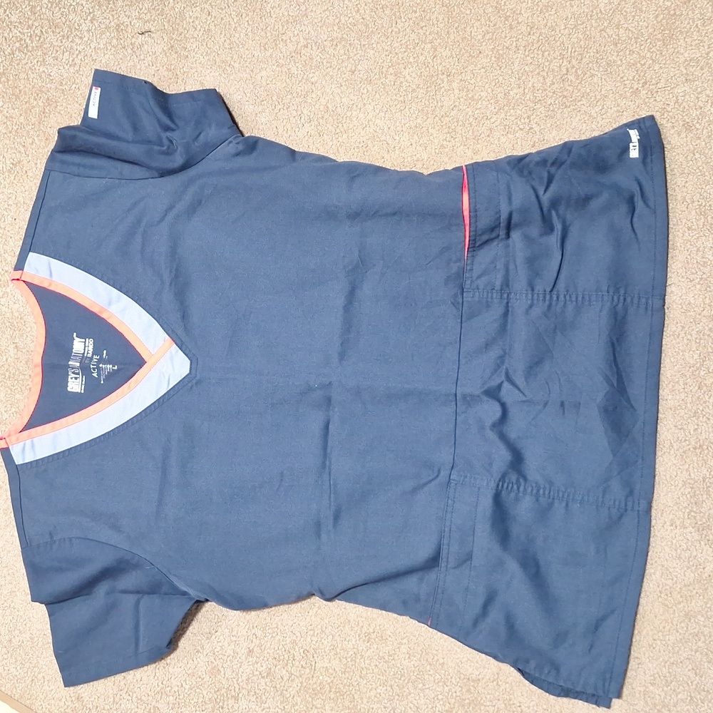 Like new Grey's anatomy scrub top